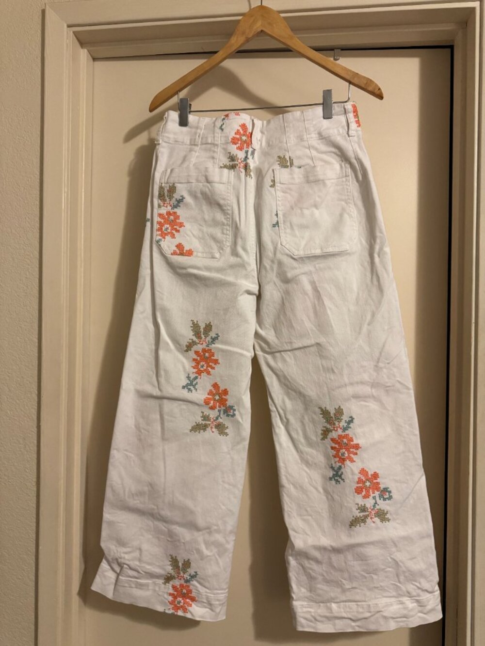 Anthropologie Colette Floral Embroidered Jeans - Picture 7 of 8